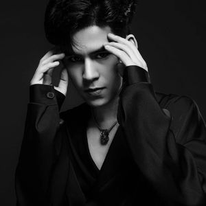 杨颖裸乳被爆❌白浆
